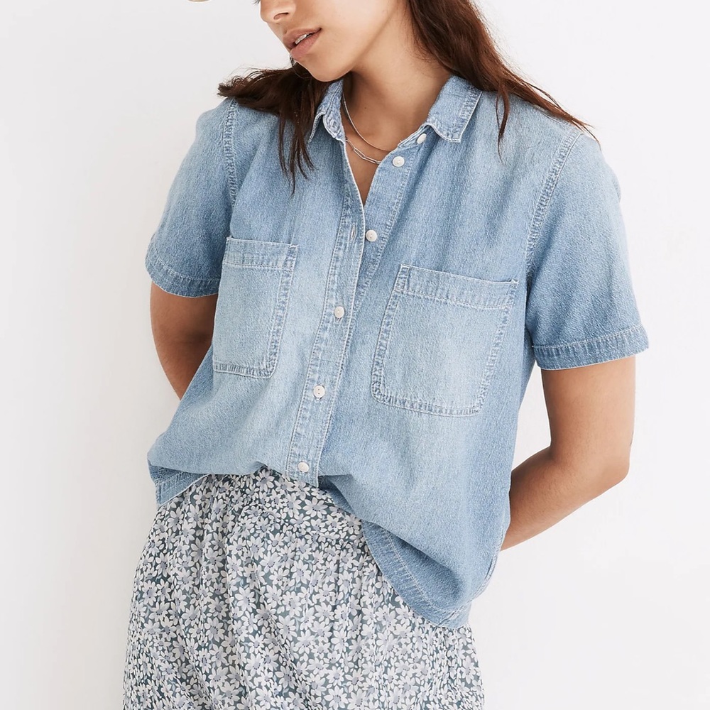 Madewell Denim Short-Sleeve Button-Up Shirt in Brickton Wash